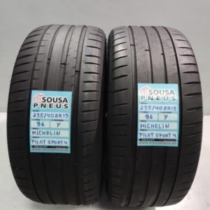 2 pneus semi novos 235-40-19 Michelin