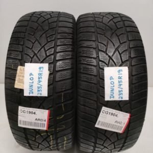2 pneus semi novos 235-45-19 Dunlop