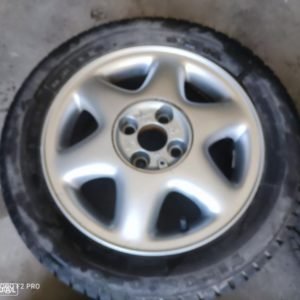 2 jantes especiais Opel 15 + 4 pneus semi novos