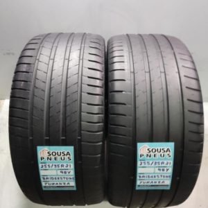 2 pneus pneus semi novos Bridgestone 255-35-21
