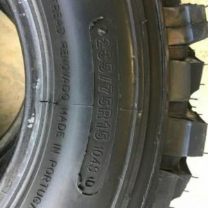2 pneus 235/75R15 - Nelcaf
