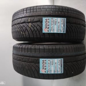 2 pneus 90 % de piso 255-55-18 Michelin