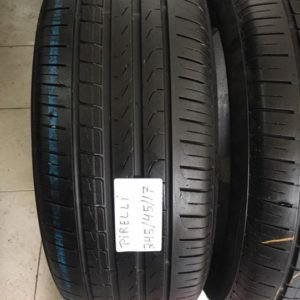 2 pneus Pirelli 245-50-18 em sua casa