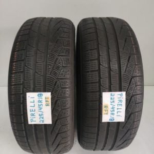 2 pneus Pirelli 225-45-18 (RFT )