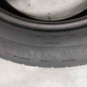 Pneus Continental Contact 5 215/55R18