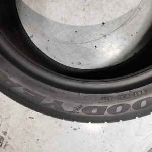 Pneus Good Year Efficient Grip 245/45R19