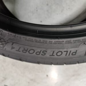 Pneus Michelin Pilot Sport 4 235/40ZR18