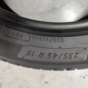 Pneus Michelin Primacy 4 235/45R18