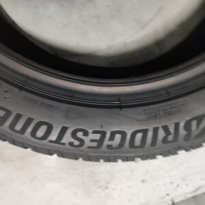 Pneus Semi Novos Bridgestone Blizzak 215/55R17