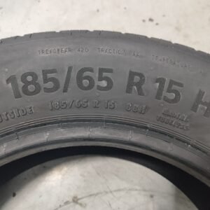 Pneus Usados Continental 185/65R15, modelo Eco Contact 6