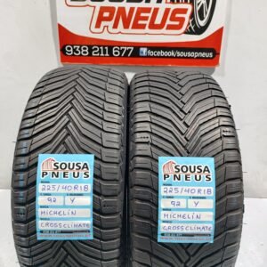 2 pneus semi novos 225-40R18 Michelin - Oferta dos Portes